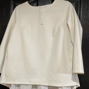 Lululemon pleated top